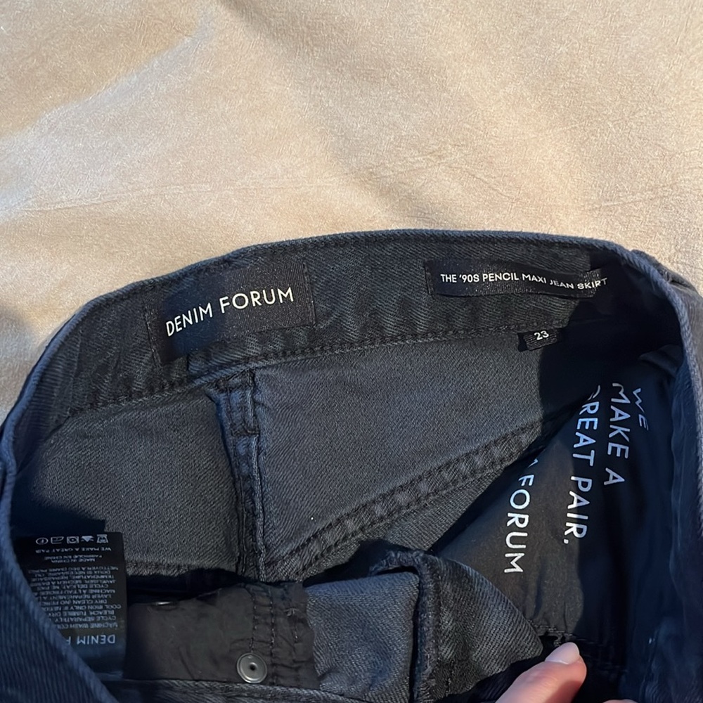 Aritzia Denim Forum 90s pencil max Jean skirt - Picture 2 of 3
